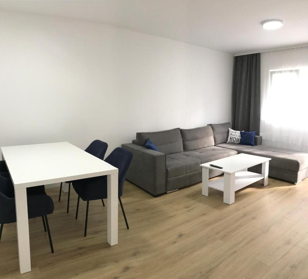 Central Аpartment Foca With Garage Buitenkant foto